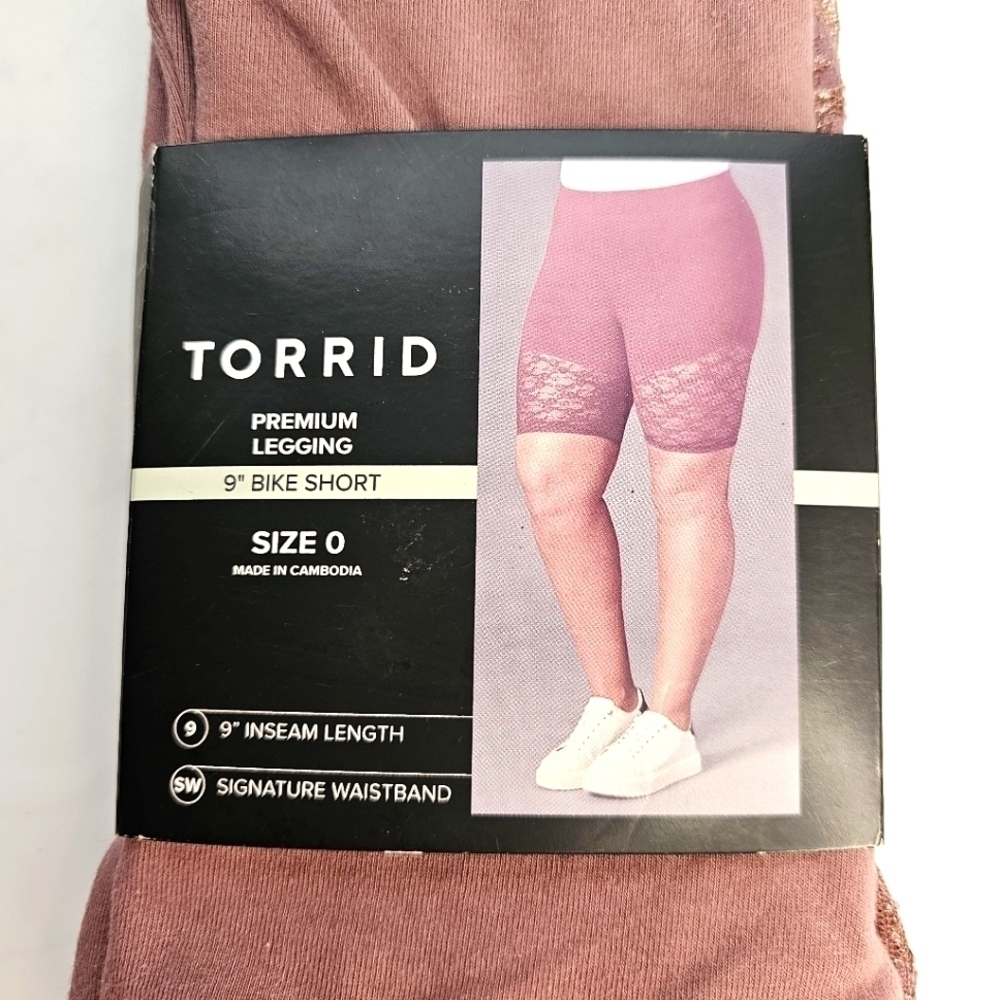 Torrid 9" Signature Waist Lace Inset Bike Short Rose Taupe Size 0